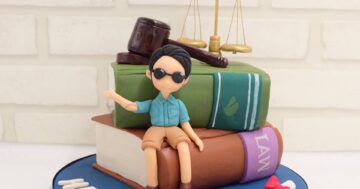 เค้กการ์ตูน นักกฎหมาย.jpg