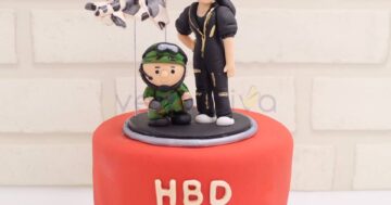 สั่งเค้กวันเกิด นักบินสาว.jpg