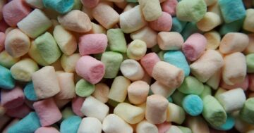 มาแต่งหน้าเค้กฟองดอง แบบง่ายๆ ด้วย Marshmallow กันเถอะ