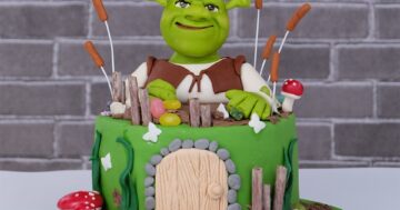 สั่งเค้กออนไลน์เซอร์ไพร์วันเกิดคุณพ่อด้วยเค้ก Shrek เจ้ายักษ์เขียวขวัญใจคุณพ่อ